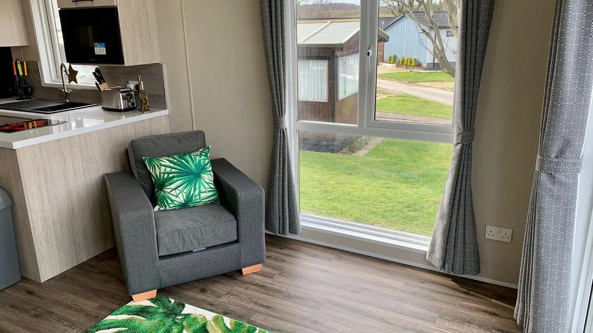 Ferienhaus Villa Applegrove Country Park, Scarborough With Private Hot Tubs Burniston Großbritannien