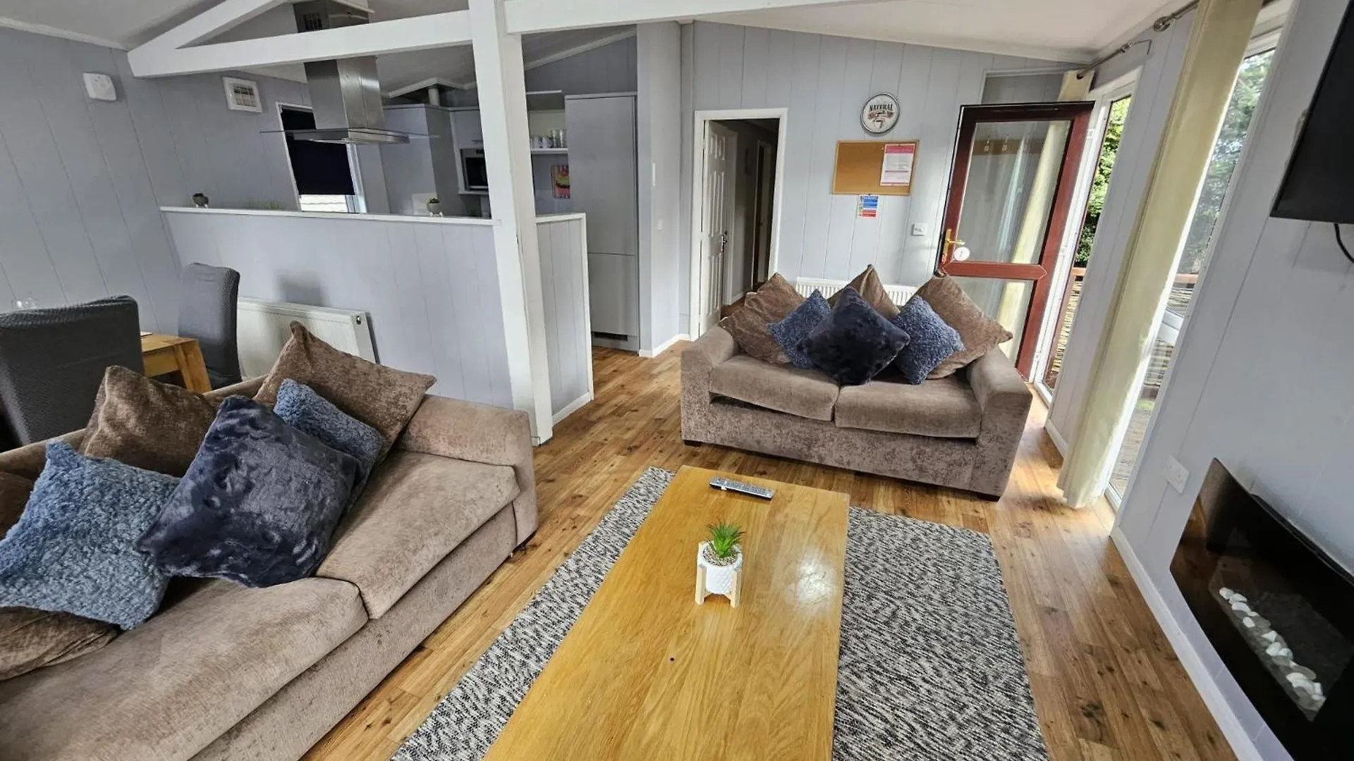 Ferienhaus Villa Applegrove Country Park, Scarborough With Private Hot Tubs Burniston