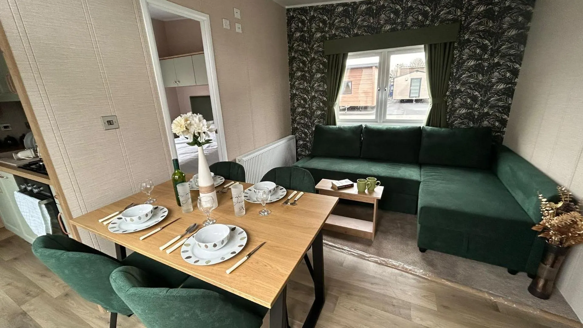 Ferienhaus Villa Applegrove Country Park, Scarborough With Private Hot Tubs Burniston Großbritannien